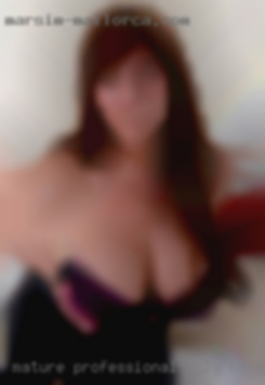 Mature, only horny women professional,  discreet.